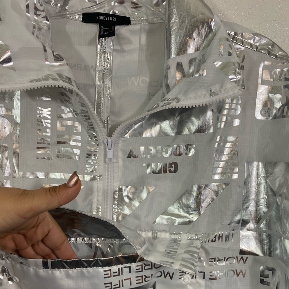 NWOT FOREVER21 Metallic Silver/White Anorak Casual Jacket Size S - Picture 6 of 8